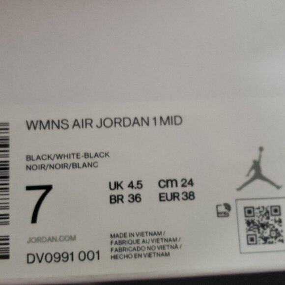 New Nike Air Jordan 1 Mid Womens Black Sneakers Size 7 Streetwear Casual - Picture 10 of 10